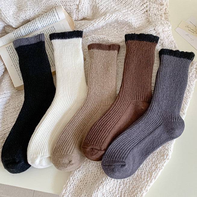Ribbed Crew Socks With Contrast Cuff