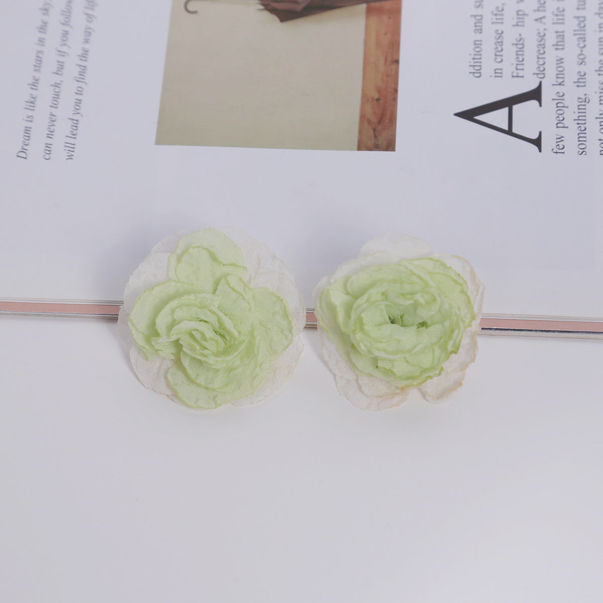 Sheer Organza Camellia Stud Earrings - Green - 2